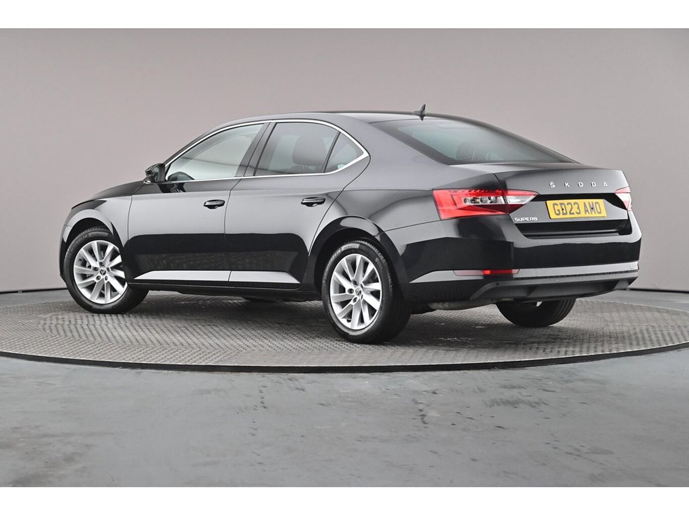 SKODA Superb Hatch SE Technology 1.5 TSI 150 PS DSG