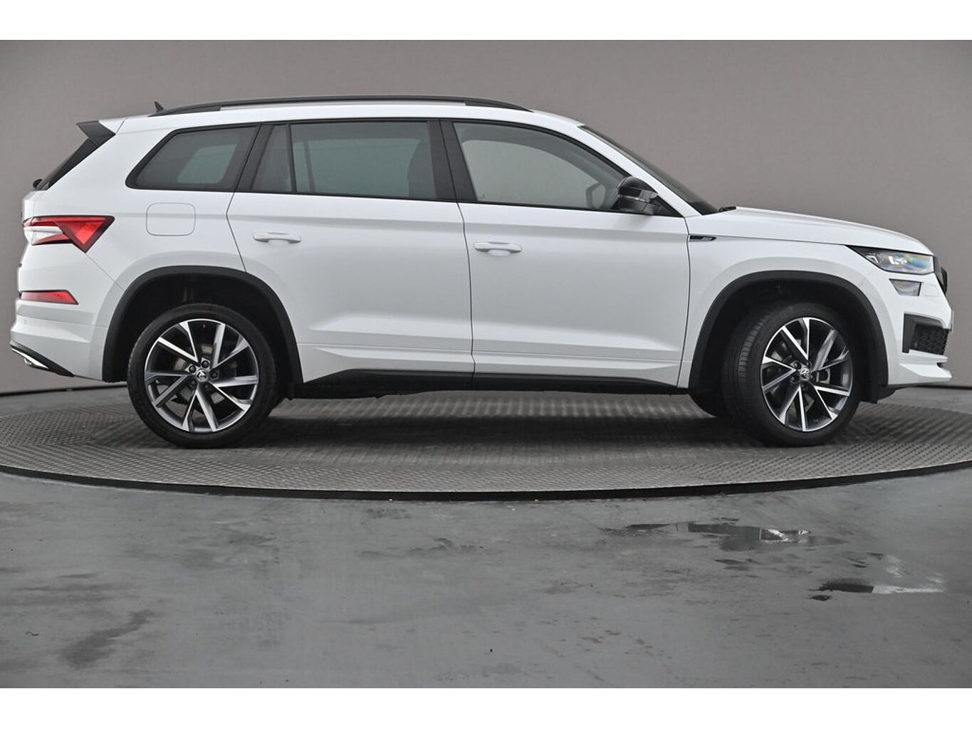 SKODA Kodiaq SportLine (7 seats) 2.0 TDI 200 PS 4x4 DSG