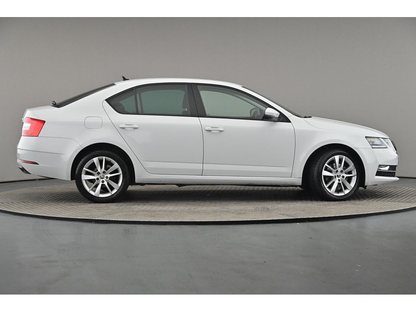 SKODA Octavia Hatch SE L 1.4 TSI 150 PS DSG