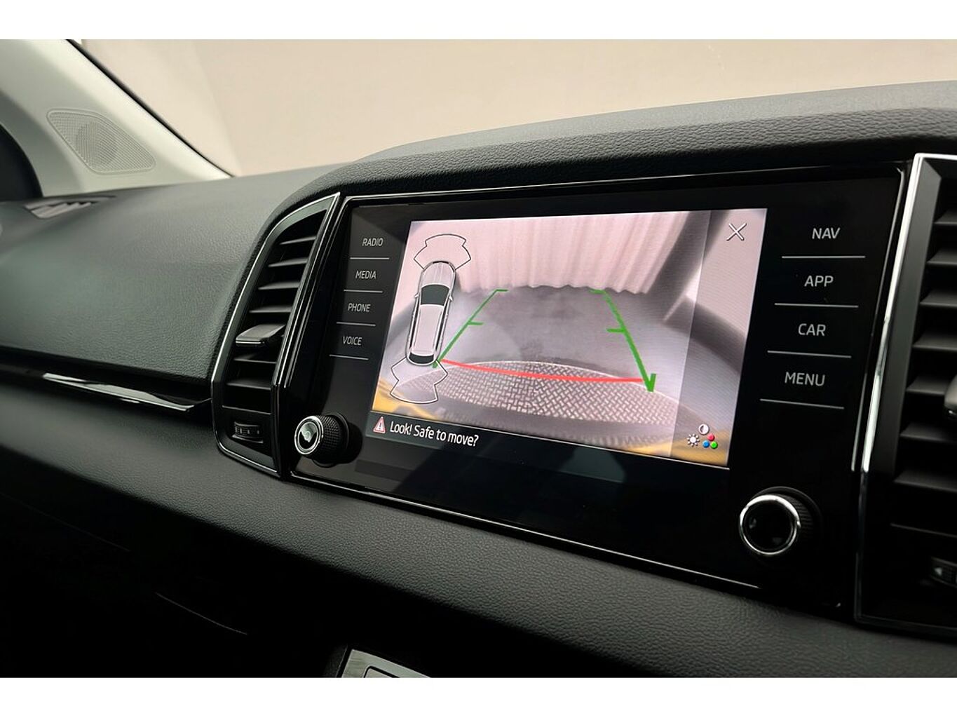 SKODA Karoq SE L 1.0 TSI 110 PS 6G Man
