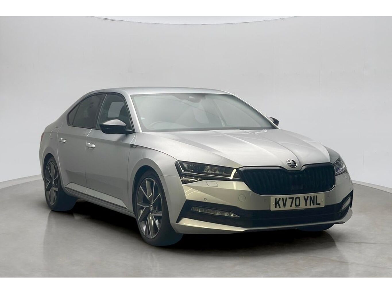 SKODA Superb Hatch Sportline Plus 2.0 TSI 190 PS DSG