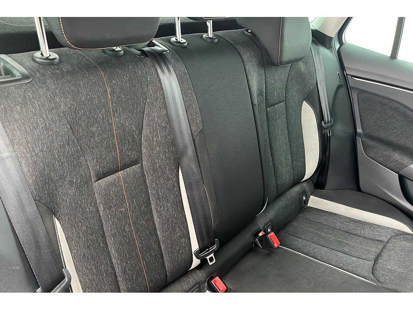SKODA Kamiq SE L Executive 1.0 TSI 110 PS DSG